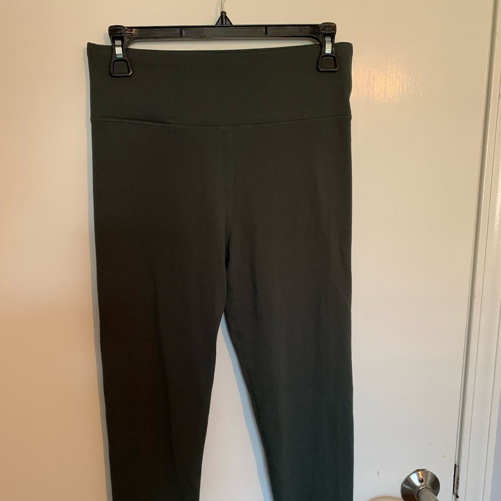 Threads 4 Thought Leggings